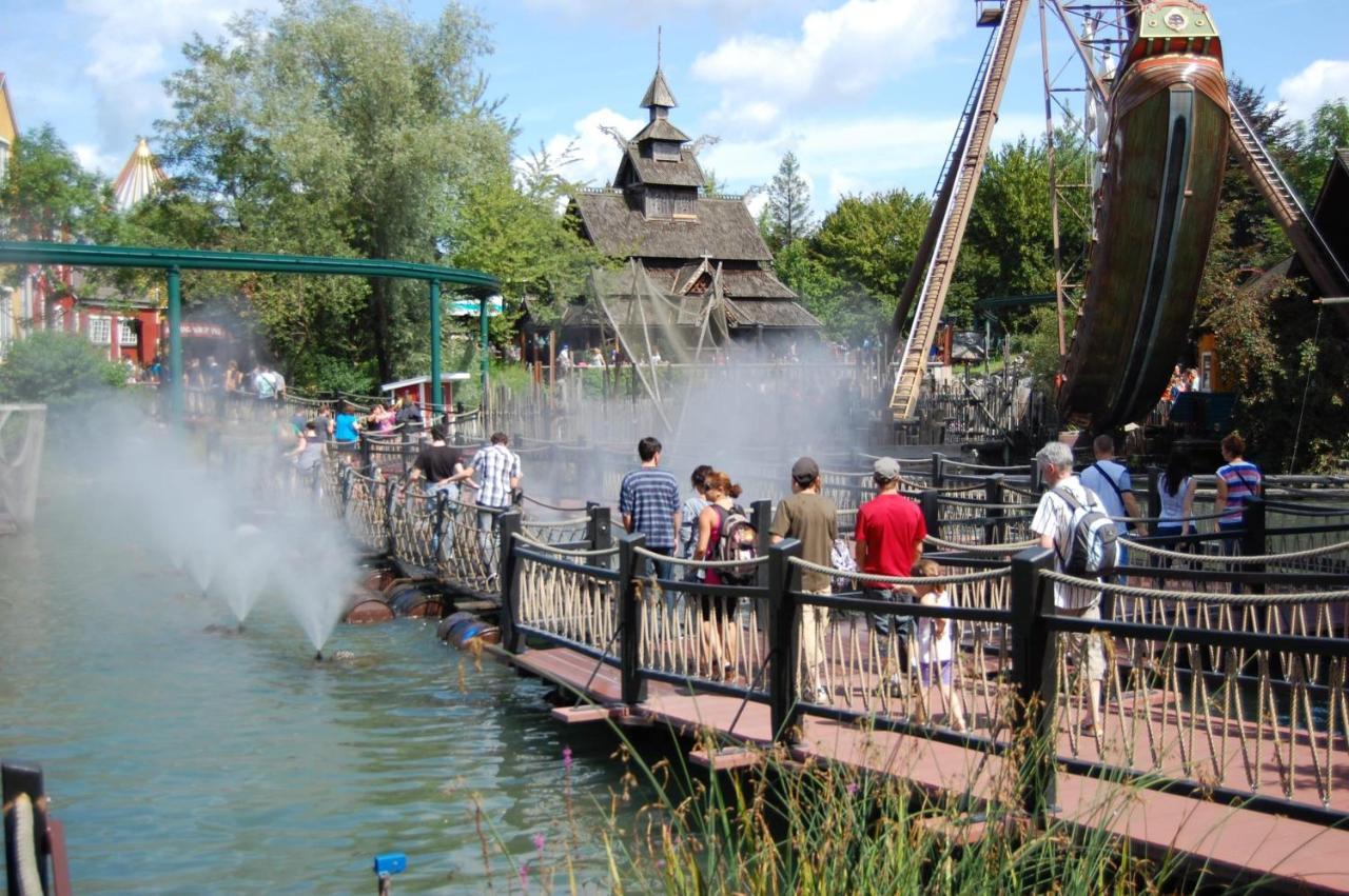 Anne Marie Vous Accueilles Dans Son Logement Familiale Pour 6 Personnes 3 Chambres Confortable Proche D Europa Park A Boofzheim Dans Camping 3 Etoiles Dış mekan fotoğraf